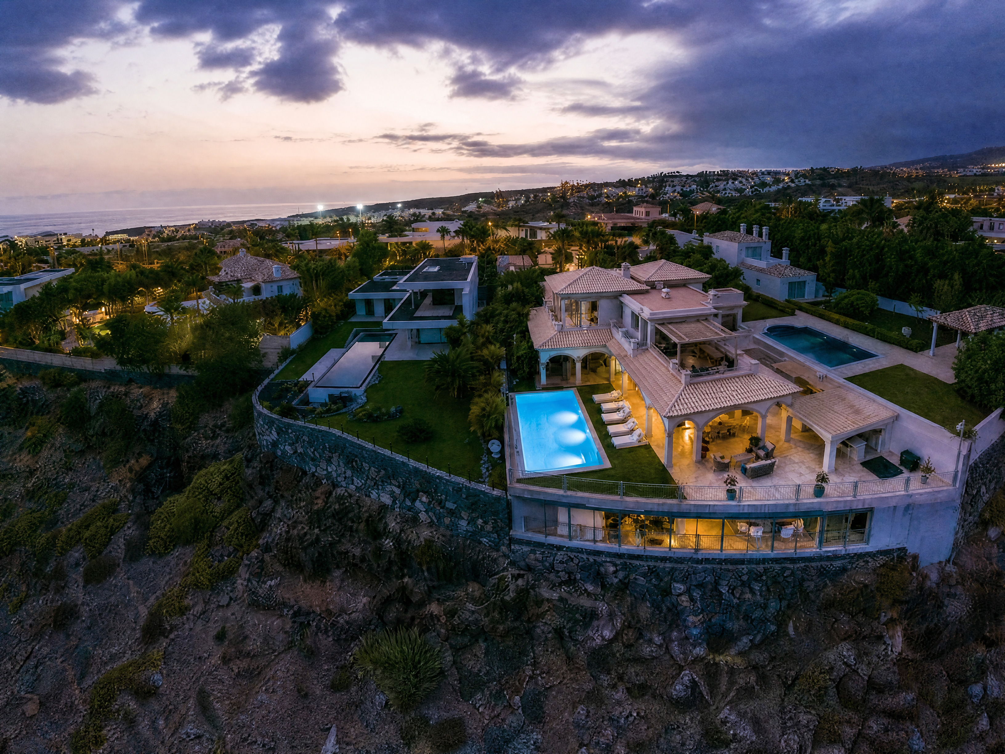 Villa La Caleta 4